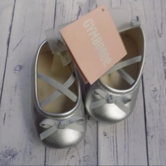 Gymboree Other - Gymboree silver NWT crib shoes